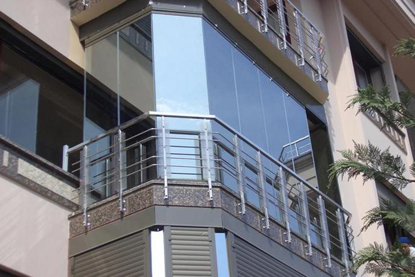 katlanabilir cam balkon 